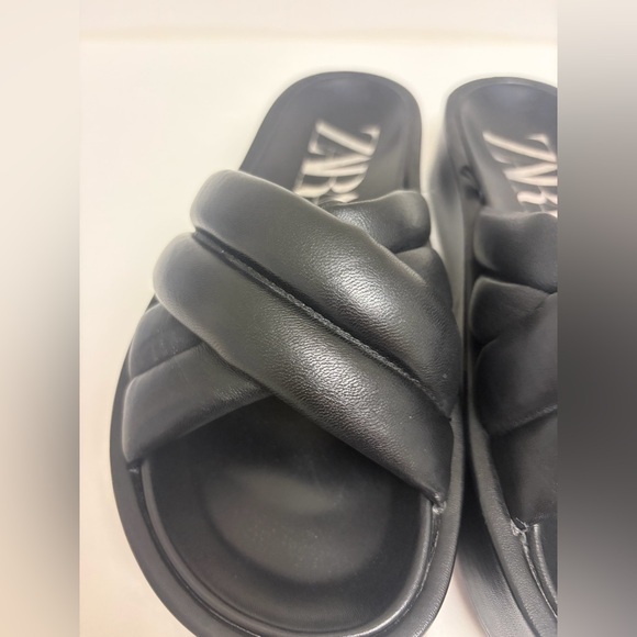 ZARA black Faux Leather Puffer Strappy Platform Slides Sandals size EU 39 - Picture 3 of 13